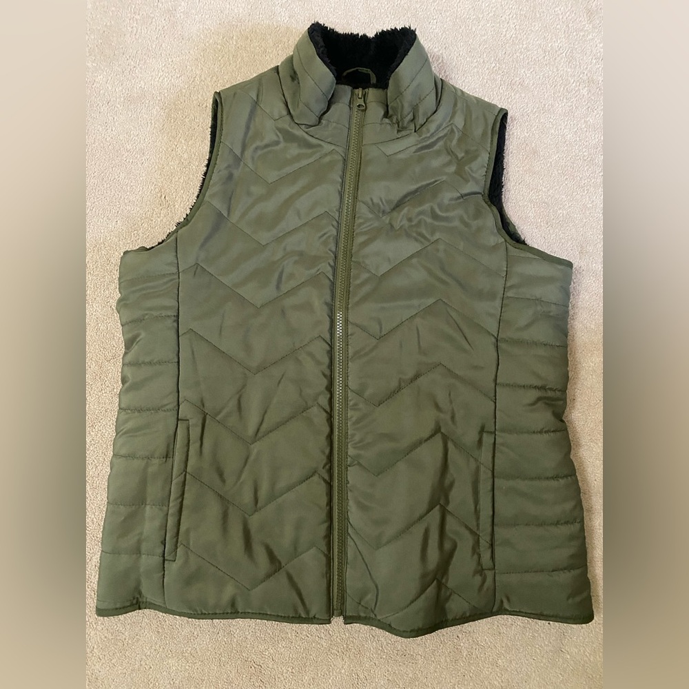 Forest Green Women’s Quilted Vest